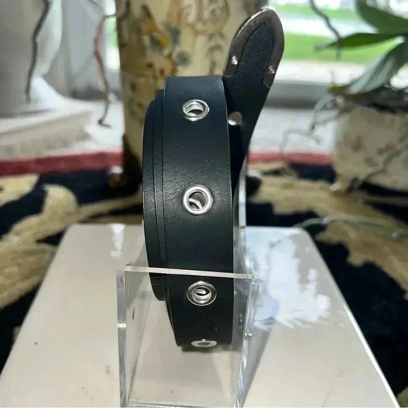 Kendall & Kylie Women’s Black Vegan Belt with Silver-Tone Buckle Accents M/L - Picture 9 of 13